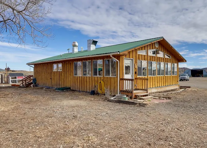 Cattle Ranch In Western Wyoming W/ Grill Holiday home *